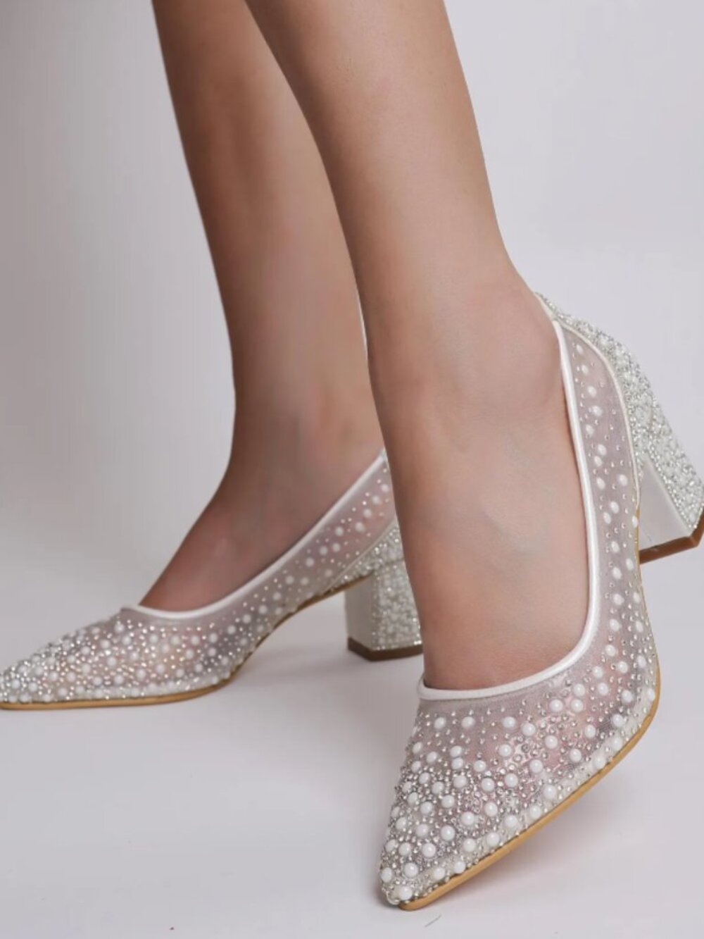 NIB Ereybe Pearl Bridal Heels – White Shimmer Block Pumps Sz 10